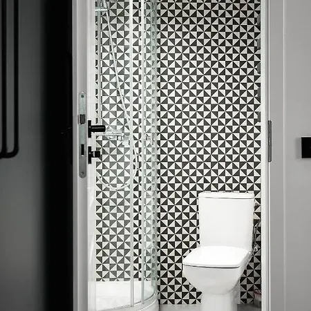 Loft Piotrkowska 37 Antresola Klimatyzacja Bezkontaktowe Wejscie Centrum Lodzi Διαμέρισμα *