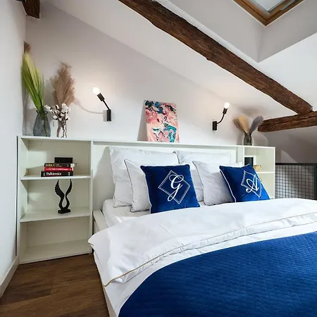 Loft Piotrkowska 37 Antresola Klimatyzacja Bezkontaktowe Wejscie Centrum Lodzi Apartment *
